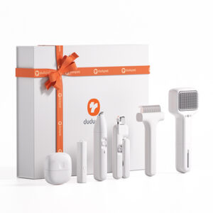 Pet grooming kit, cat oil comb, detangling comb, nail clippers, electric hair trimmer, laser pointer